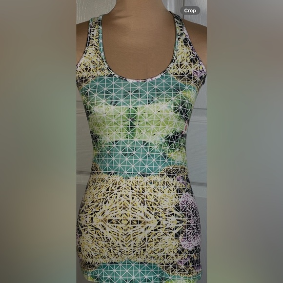 LULULEMON COOL RACERBACK TANK-PARADISE GRID VERY GREEN MULTI SIZE 4 - Picture 9 of 10